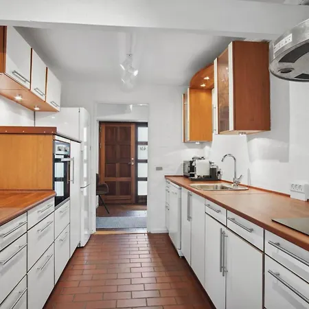 Stilfuld Lejlighed Med Pejs Holiday home Aarhus